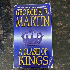 📚 5/$10 book bundle: a Clash of Kings by George R. R. Martin GOT book #2